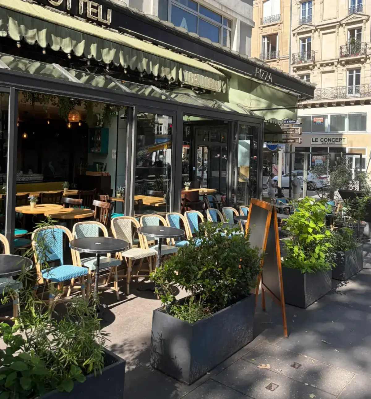 Brasserie parisienne - terrasse